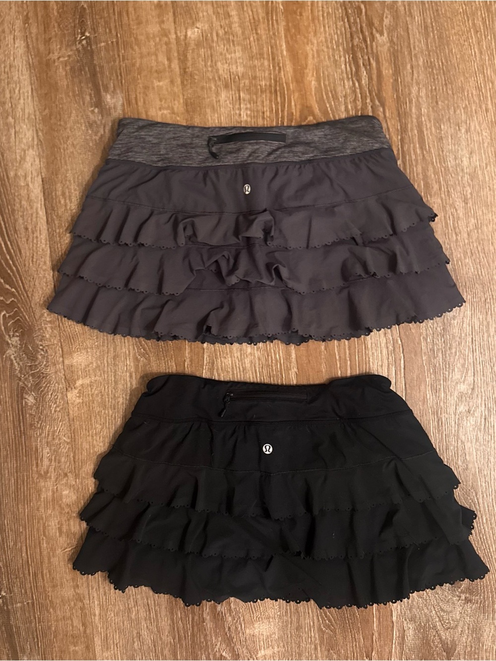 LULU🍋 Vintage Run Weightless Ruffle‎ Skirt Bundle